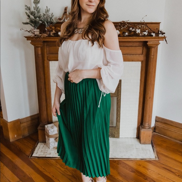 NWT Green Pleated Midi Skirt - Picture 6 of 16